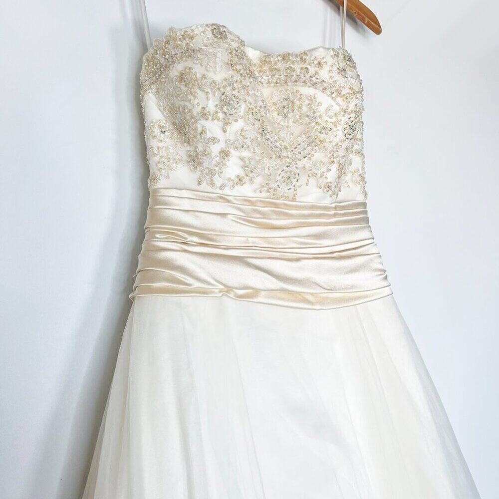 Casablanca Ivory Strapless Beaded Embroidered Bridal Gown Wedding Dress NWT - Picture 4 of 16